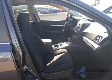 2013 Subaru Legacy 2.5I Premium из США, поврежденный, VIN 4S3BMBG68D3036574